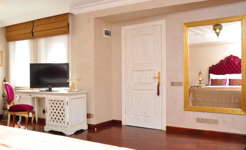 Istanbul Bosphorus Hotel Symbola Luaran gambar